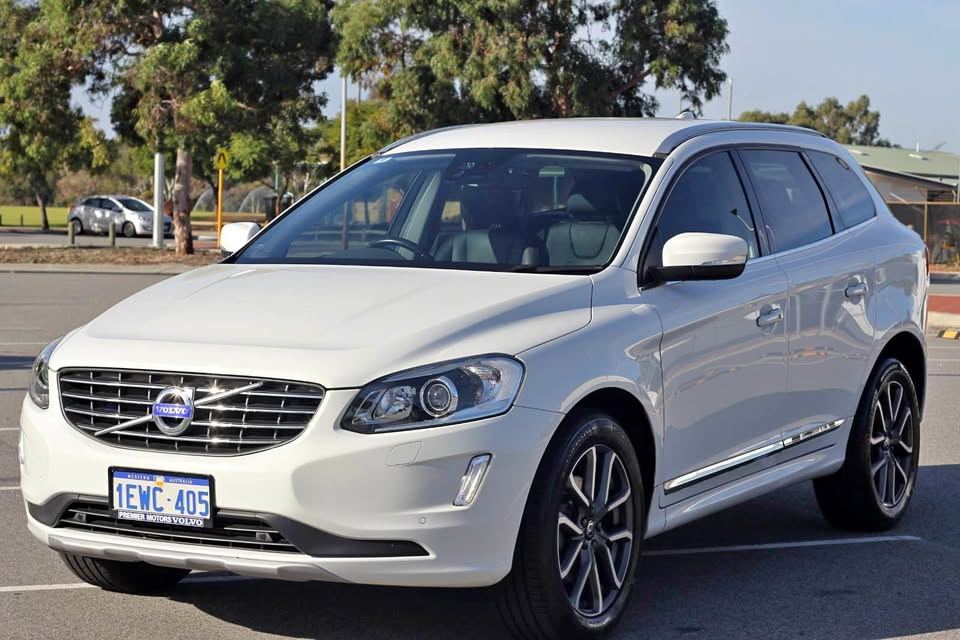 2015 Volvo XC60 D5 Luxury Wagon